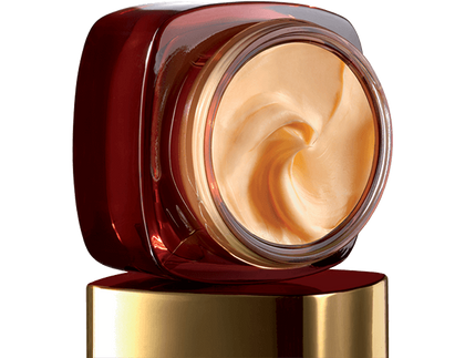Cuidado de la piel Foto del envase abierto de la crema de nutricion intensa Age Perfect